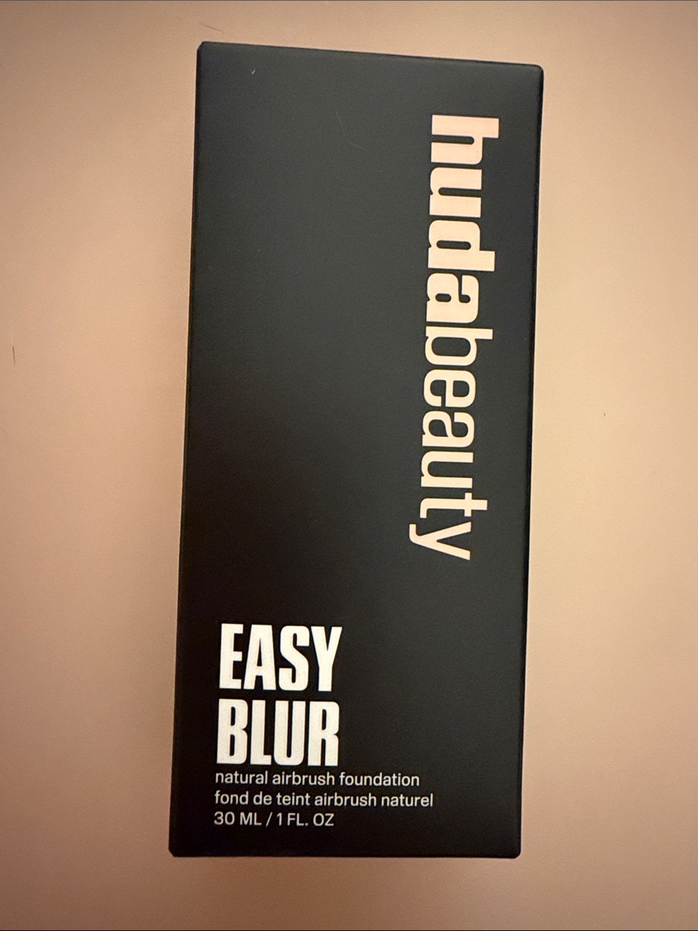 HUDA BEAUTY Easy Blur Foundation Crème Brûlée 150G